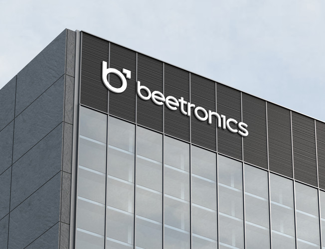 Outdoor-Monitore und -Touchscreens von 7 bis 27 Zoll